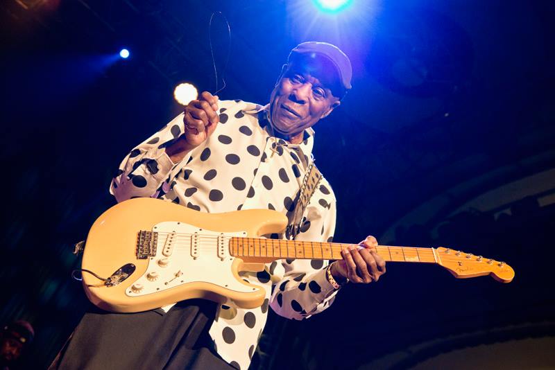 Buddy Guy v Lucerně přetrhl strunu